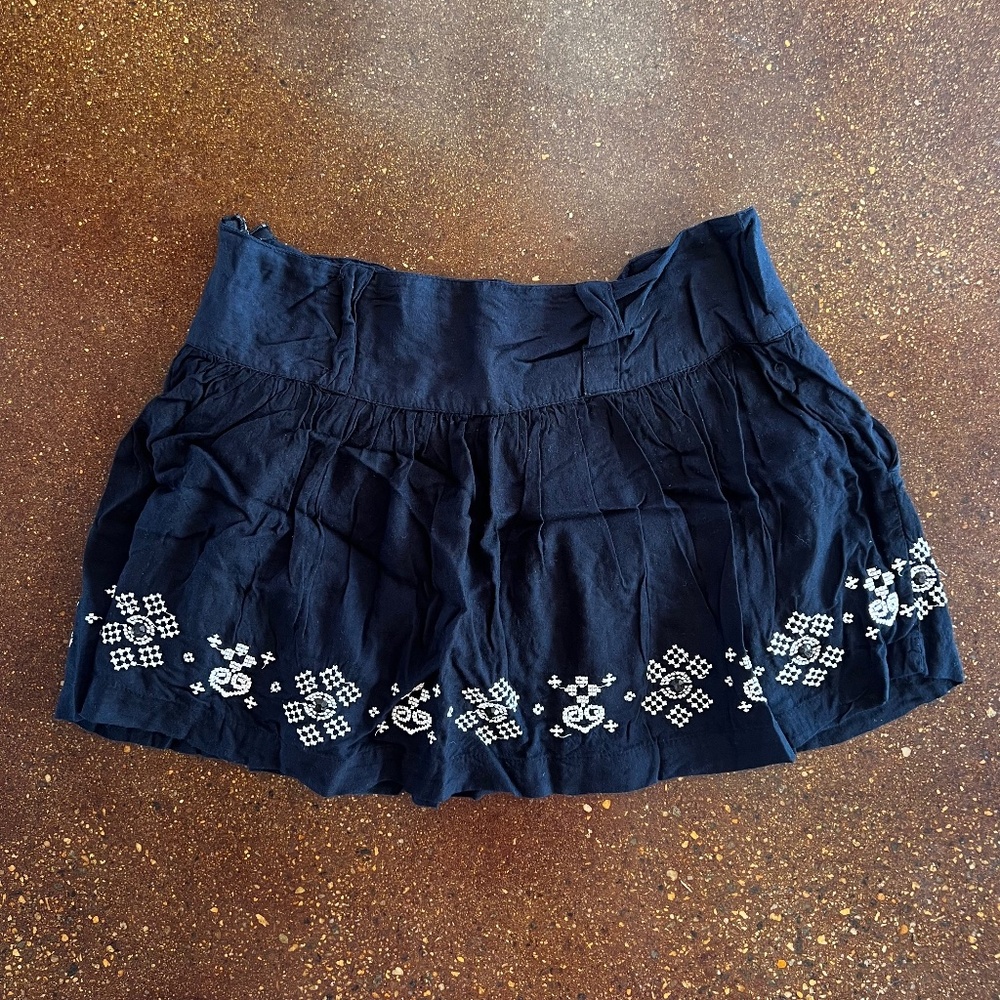 Cute European vintage mini skirt